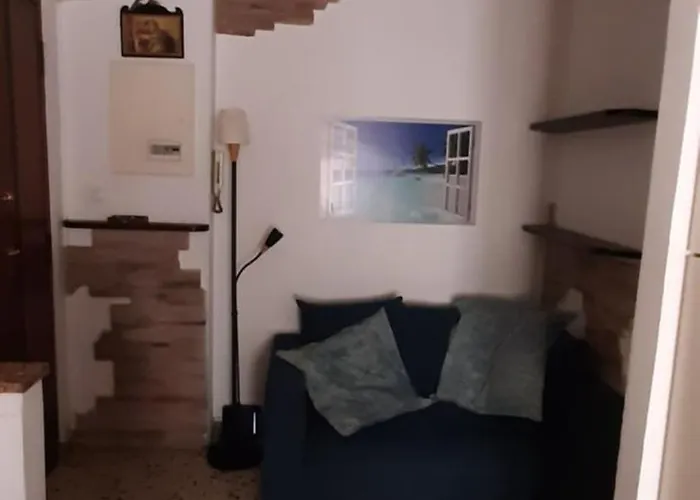 - Metro C Apartament